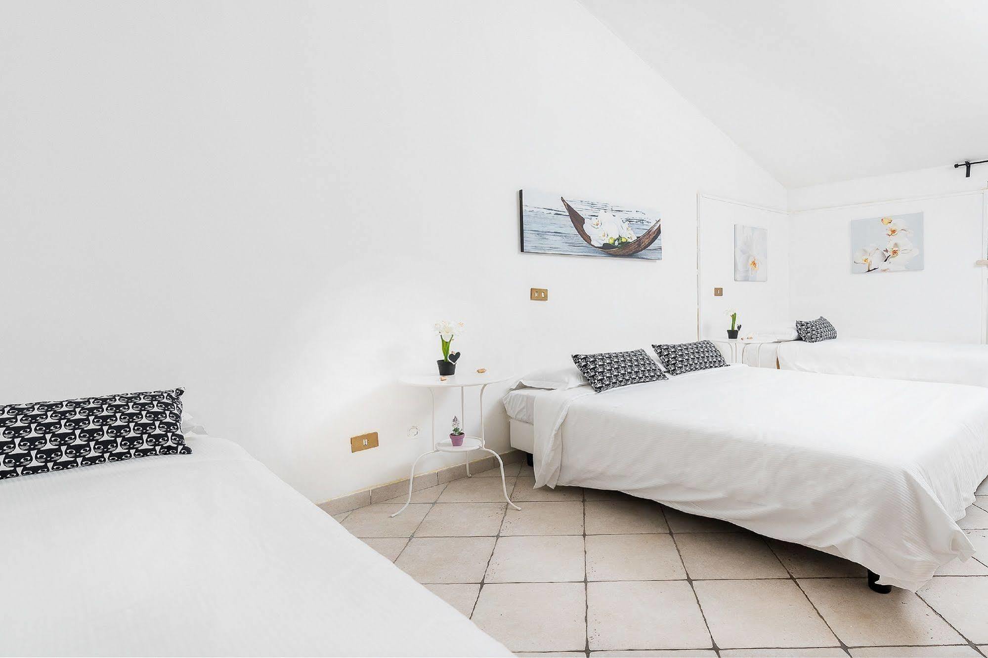 La Hotel Fiumicino