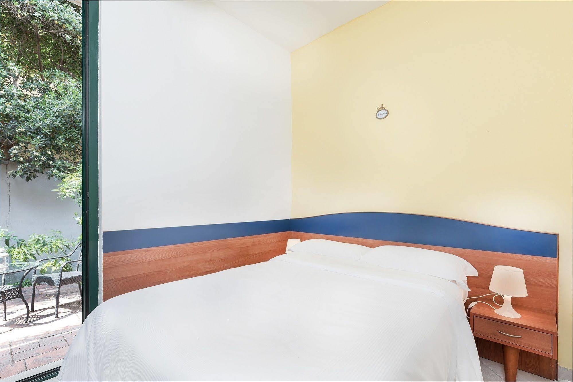 La Hotel